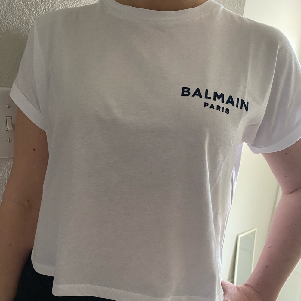 Balmain womens crop logo t-shirt in white